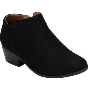 Bella Marie Bradee-07 Women's Side Zip Stacked Block Heel Ankle Booties